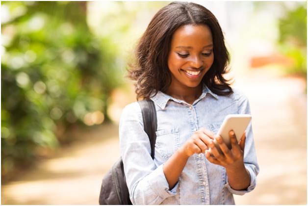 girl with cell phone